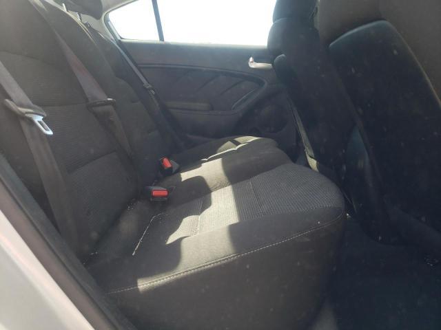 Photo 6 from auction – 2018 KIA FORTE LX with VIN 3KPFK4A73JE228199