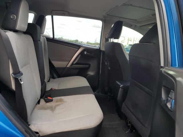 Photo 6 from auction – 2017 TOYOTA RAV4 XLE with VIN JTMWFREV4HJ114607