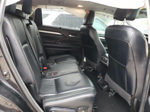 Photo 6 from auction – 2018 TOYOTA HIGHLANDER with VIN 5TDKZRFH5JS536781