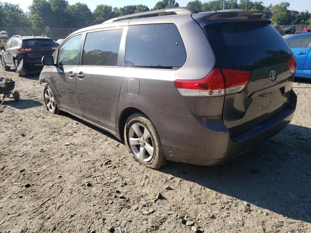 Photo 3 from auction – 2011 TOYOTA SIENNA LE with VIN 5TDKK3DC1BS012411