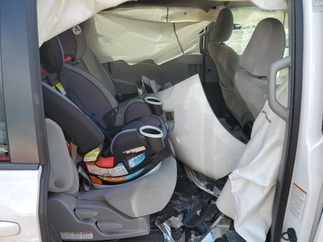 Photo 6 from auction – 2015 TOYOTA SIENNA LE with VIN 5TDKK3DC3FS563591