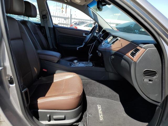 Photo 5 from auction – 2012 HYUNDAI GENESIS 3. with VIN KMHGC4DD6CU183097