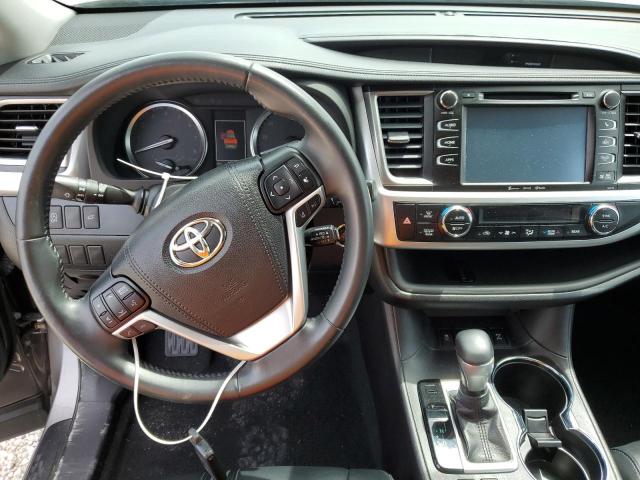 Zdjęcie 9 z aukcji – 2018 TOYOTA HIGHLANDER z VIN 5TDJZRFH1JS851461