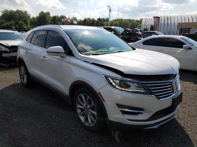 LINCOLN MKC SELECT 2017 with VIN 5LMCJ2D93HUL45373 - Photo from auction