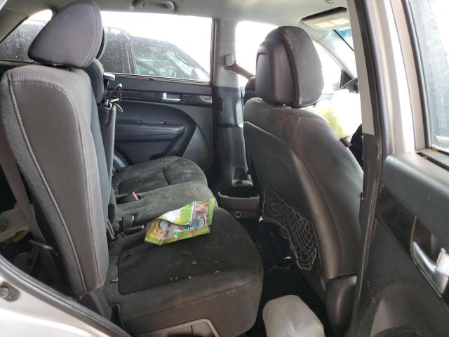 Photo 6 from auction – 2014 KIA SORENTO LX with VIN 5XYKT3A62EG440565