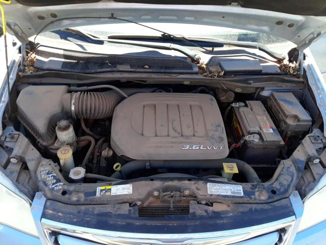 Photo 7 from auction – 2013 CHRYSLER TOWN & COU with VIN 2C4RC1BG4DR584297