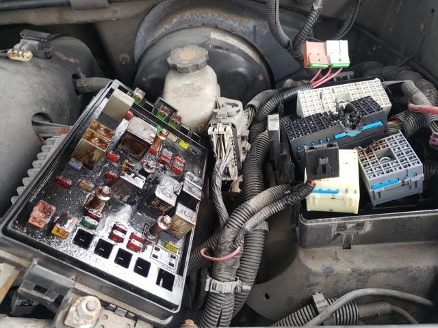 Photo 9 from auction – 2002 CHEVROLET TRAILBLAZE with VIN 1GNET16S326111161