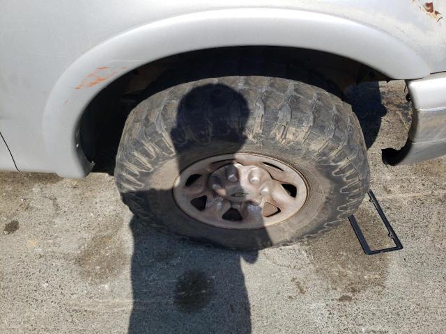 Photo 9 from auction – 2000 FORD F150 with VIN 1FTPX18L2YNB47272