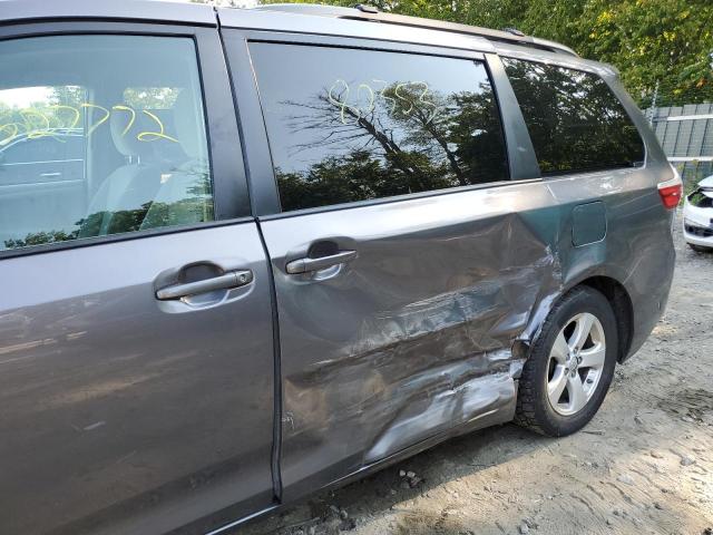 Photo 9 from auction – 2015 TOYOTA SIENNA LE with VIN 5TDKK3DC0FS641308