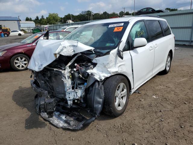 Photo 2 from auction – 2015 TOYOTA SIENNA LE with VIN 5TDKK3DC3FS563591