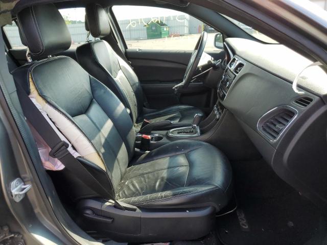Photo 5 from auction – 2013 CHRYSLER 200 LIMITE with VIN 1C3CCBCGXDN558332