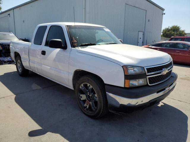 CHEVROLET SILVERADO 2006 with VIN 1GCEC19V06Z174835 - Photo from auction
