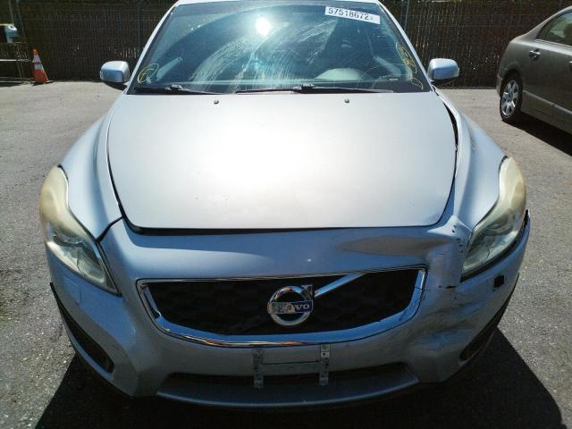 Photo 9 from auction – 2011 VOLVO C30 T5 with VIN YV1672MK7B2200534