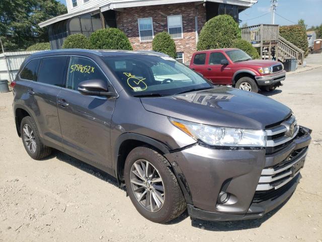 TOYOTA HIGHLANDER 2019 with VIN 5TDJZRFH5KS588487 - Photo from auction