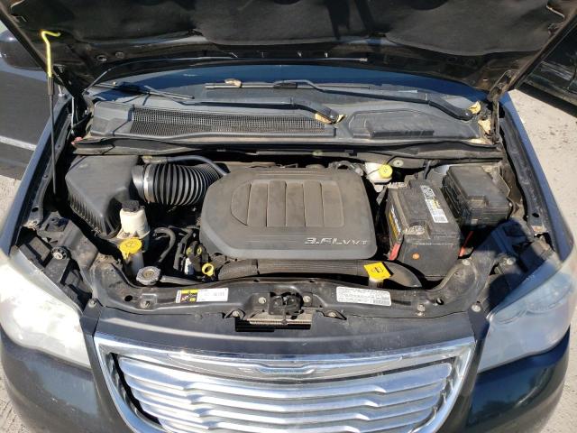 Photo 7 from auction – 2013 CHRYSLER TOWN & COU with VIN 2C4RC1BG2DR656999