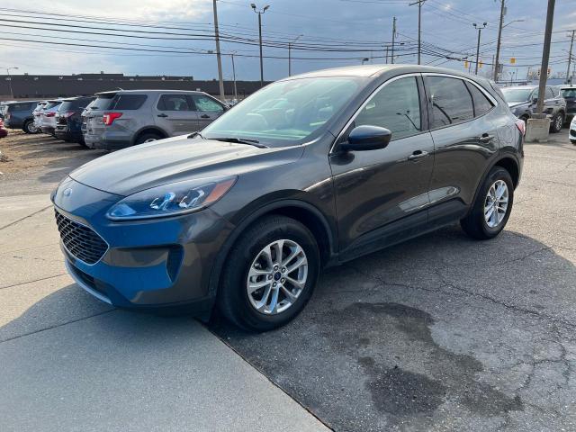 Photo 2 from auction – 2020 FORD ESCAPE SE with VIN 1FMCU9H68LUA52001