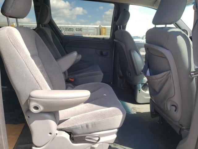 Photo 6 from auction – 2004 CHRYSLER TOWN AND C with VIN 2C4GP44R04R534685