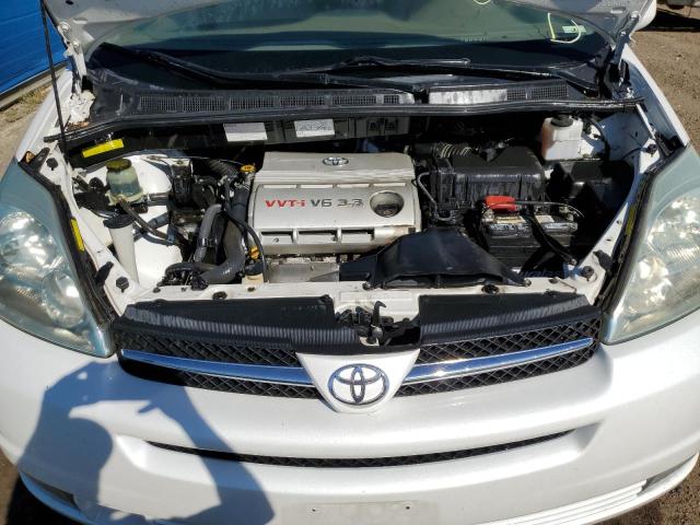 Photo 7 from auction – 2005 TOYOTA SIENNA XLE with VIN 5TDZA22C95S296776