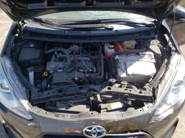 Photo 7 from auction – 2017 TOYOTA PRIUS C with VIN JTDKDTB32H1595039