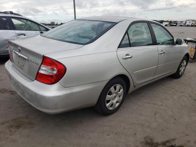 Photo 4 from auction – 2002 TOYOTA CAMRY LE with VIN 4T1BE32K02U092681