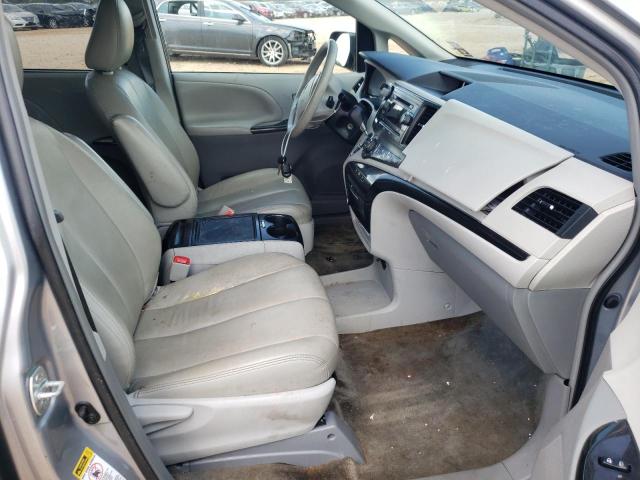 Foto 5 de la subasta – 2013 TOYOTA SIENNA LE con VIN 5TDKK3DC8DS398814