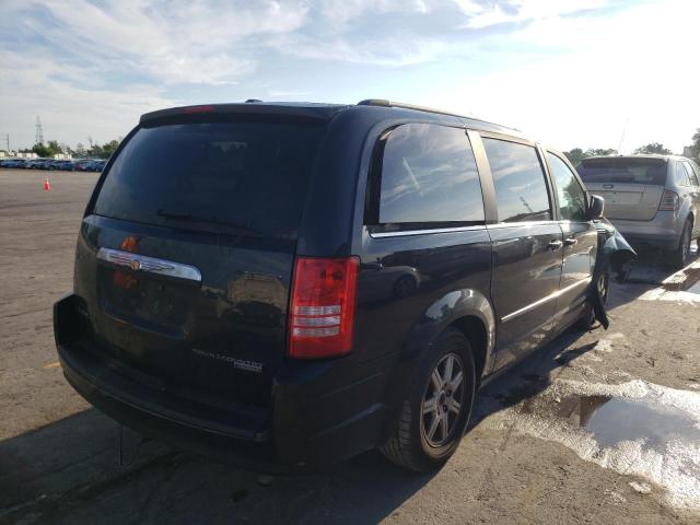 Photo 4 from auction – 2010 CHRYSLER TOWN & COU with VIN 2A4RR5D14AR304415
