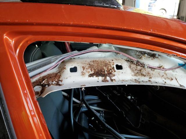 Photo 9 from auction – 2016 TOYOTA RAV4 XLE with VIN 2T3RFREV4GW482010