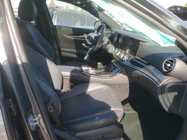 Photo 5 from auction – 2017 MERCEDES-BENZ E 300 with VIN WDDZF4JB2HA221429