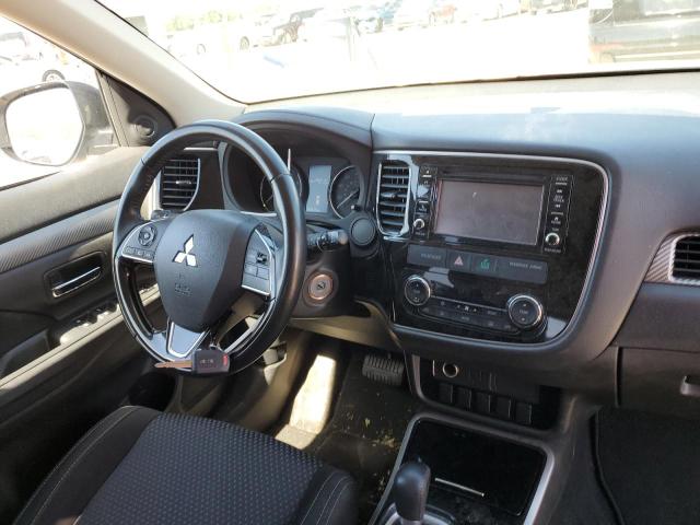 Photo 9 from auction – 2017 MITSUBISHI OUTLANDER with VIN JA4AZ2A31HZ018782