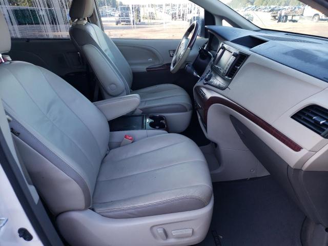 Photo 5 from auction – 2012 TOYOTA SIENNA XLE with VIN 5TDYK3DC5CS262360