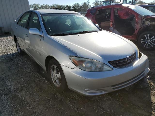 TOYOTA CAMRY LE 2003 with VIN 4T1BE32K13U119047 - Photo from auction