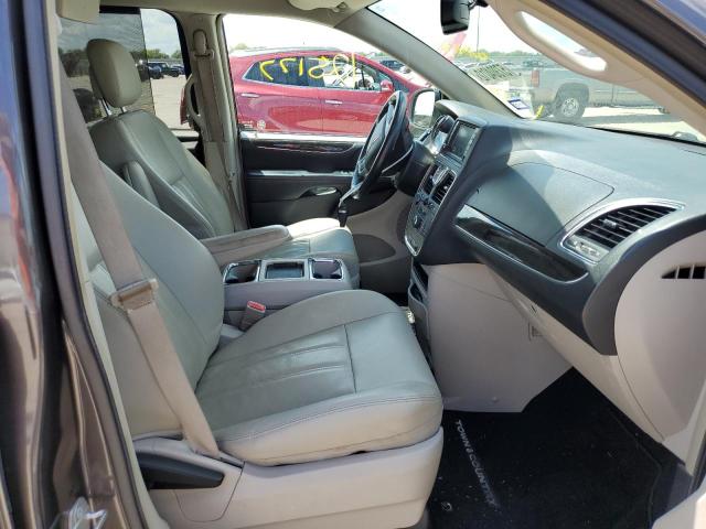 Photo 5 from auction – 2015 CHRYSLER TOWN & COU with VIN 2C4RC1BG6FR628674