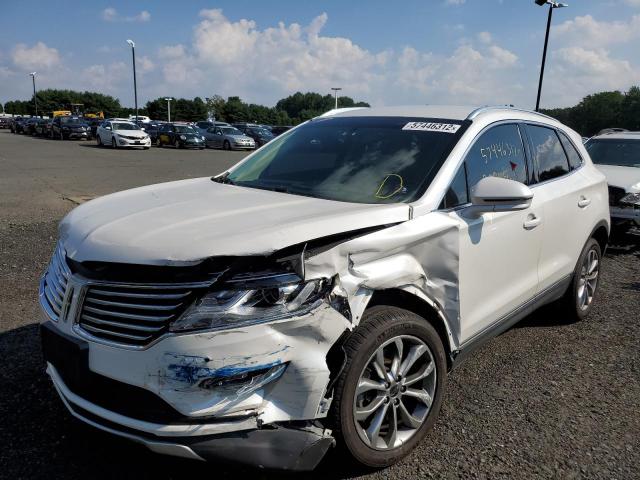Photo 2 from auction – 2017 LINCOLN MKC SELECT with VIN 5LMCJ2D93HUL45373