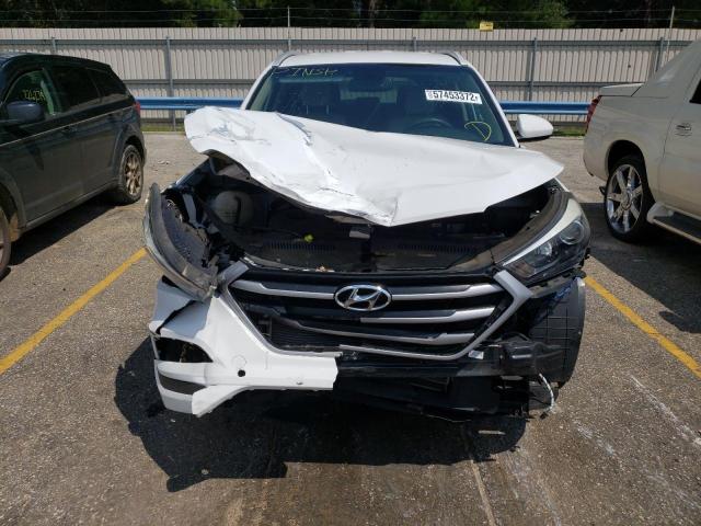 Photo 9 from auction – 2017 HYUNDAI TUCSON LIM with VIN KM8J33A4XHU400422