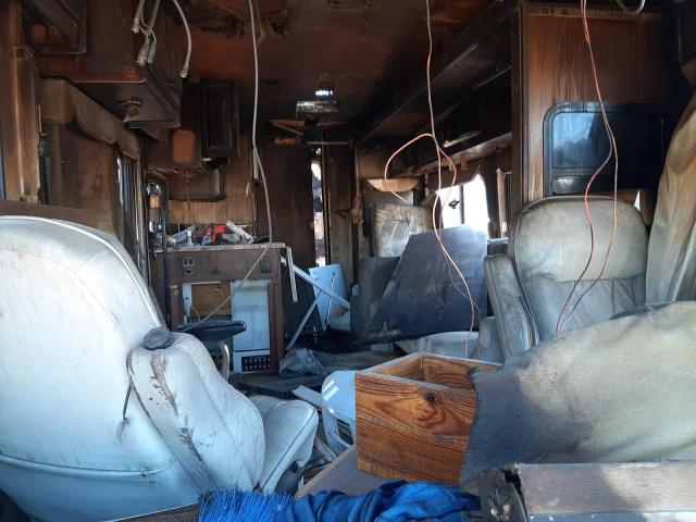 Zdjęcie 9 z aukcji – 2003 ADVE MOTORHOME z VIN 5B4MP67G623355507