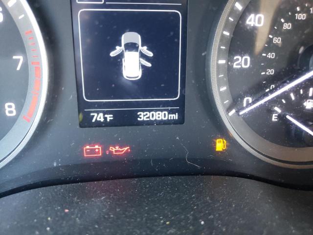 Photo 8 from auction – 2018 HYUNDAI TUCSON SE with VIN KM8J2CA40JU807254