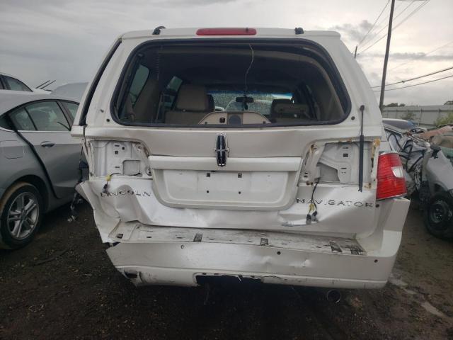 Photo 9 from auction – 2011 LINCOLN NAVIGATOR with VIN 5LMJJ2J55BEJ00567