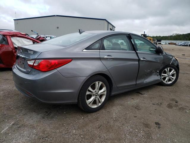 Photo 4 from auction – 2011 HYUNDAI SONATA SE with VIN 5NPEC4AC2BH061062