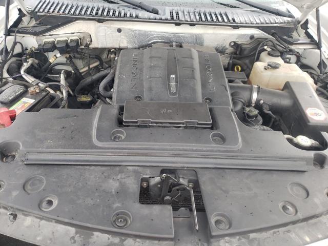 Photo 7 from auction – 2011 LINCOLN NAVIGATOR with VIN 5LMJJ2J55BEJ00567