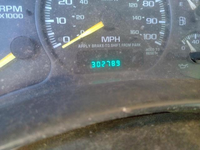 Photo 8 from auction – 1999 CHEVROLET SILVERADO with VIN 2GCEC19T1X1250846