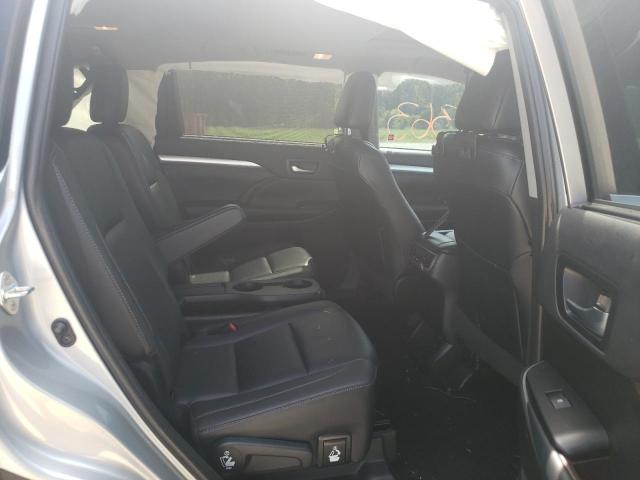 Photo 6 from auction – 2019 TOYOTA HIGHLANDER with VIN 5TDKZRFH1KS311761