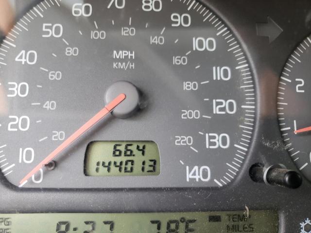 Photo 8 from auction – 2000 VOLVO S70 with VIN YV1LT56D2Y2633508