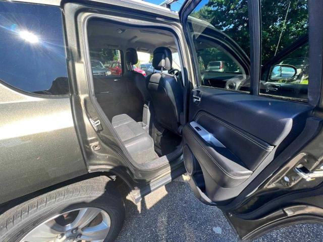 Foto 6 de la subasta – 2015 JEEP COMPASS LA con VIN 1C4NJDEBXFD395391