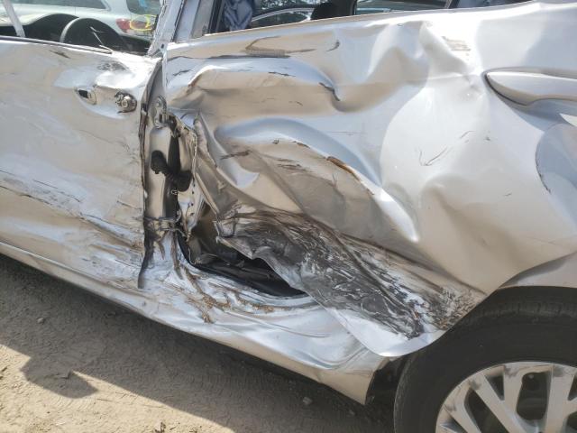 Photo 9 from auction – 2017 TOYOTA COROLLA L with VIN 5YFBURHEXHP711322