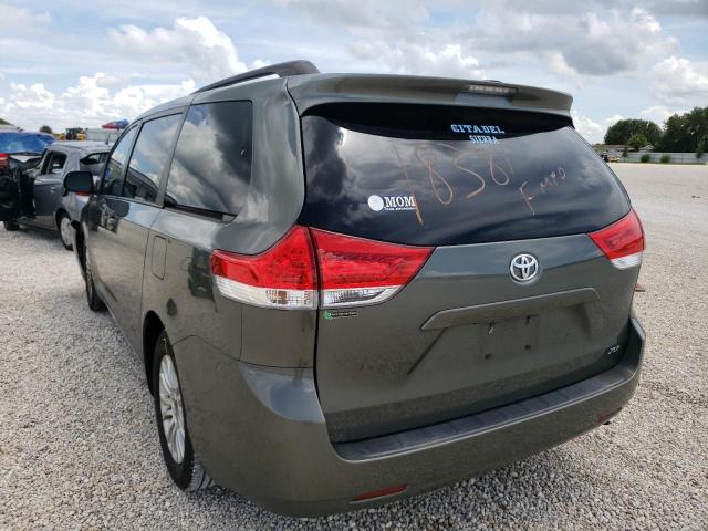 Photo 3 from auction – 2012 TOYOTA SIENNA XLE with VIN 5TDYK3DC4CS274032