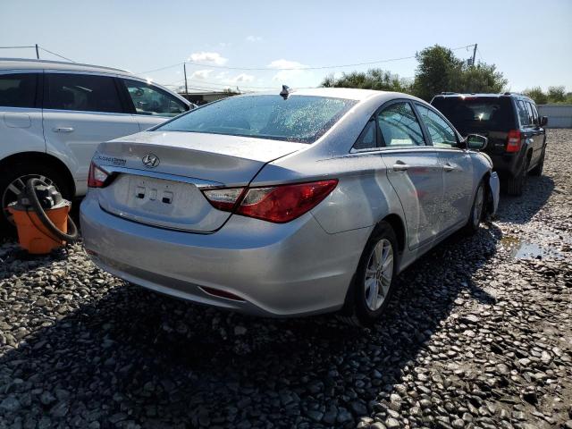 Photo 4 from auction – 2012 HYUNDAI SONATA GLS with VIN 5NPEB4AC9CH453105