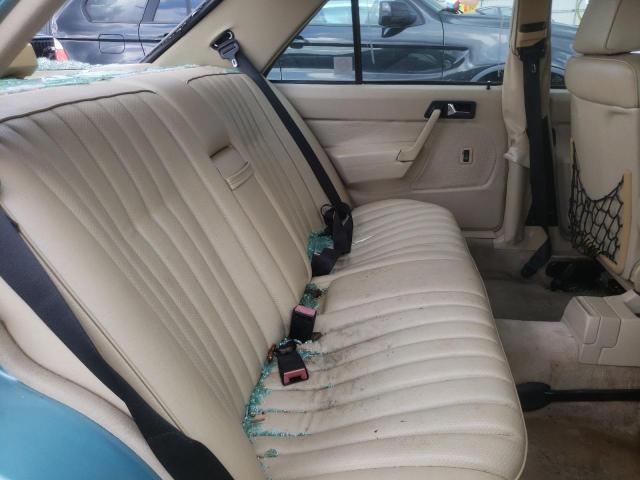 Photo 6 from auction – 1992 MERCEDES-BENZ 190 E 2.6 with VIN WDBDA29D0NF956324