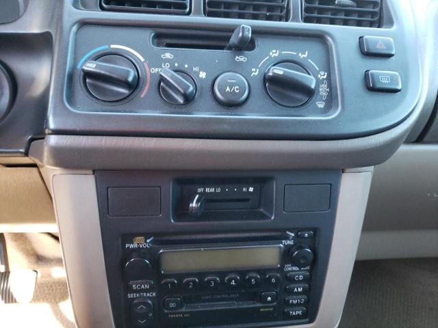 Photo 9 from auction – 2000 TOYOTA SIENNA CE with VIN 4T3ZF19C1YU177348