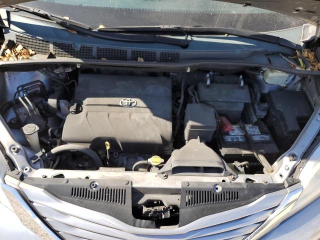 Photo 7 from auction – 2015 TOYOTA SIENNA LE with VIN 5TDKK3DC5FS584880