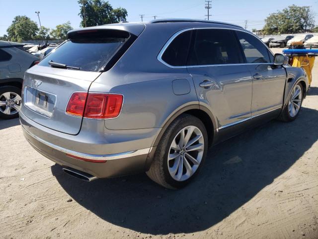 Photo 4 from auction – 2017 BENTLEY BENTAYGA with VIN SJAAC2ZV5HC011769